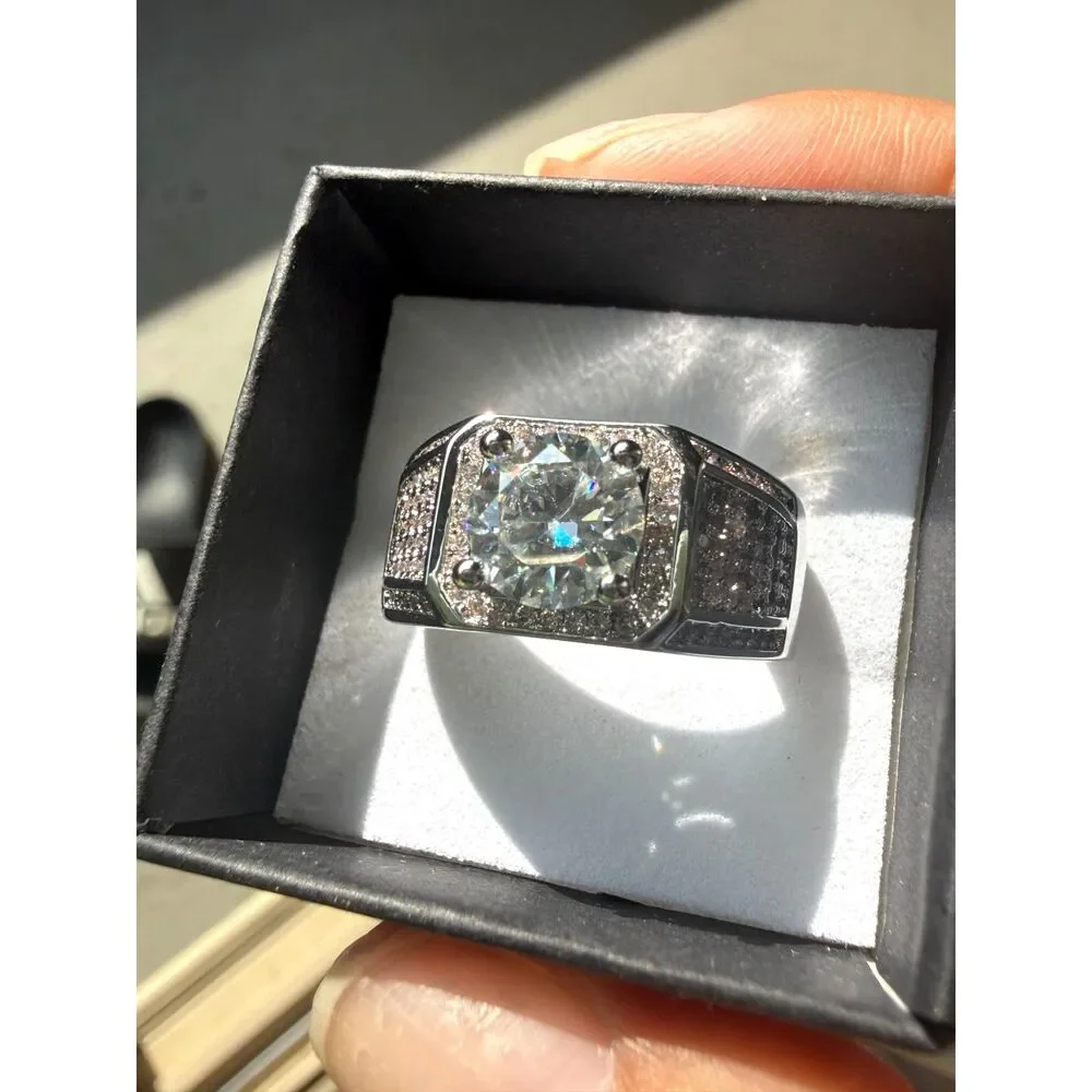 2 CT Moissanite Men’s Ring Size 10 Rhodium Plated GRA Certified